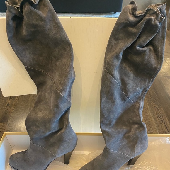 Michael Kors Olivia Boot - Picture 2 of 5